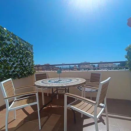 Benal-torre Sunny Terrace 公寓 *